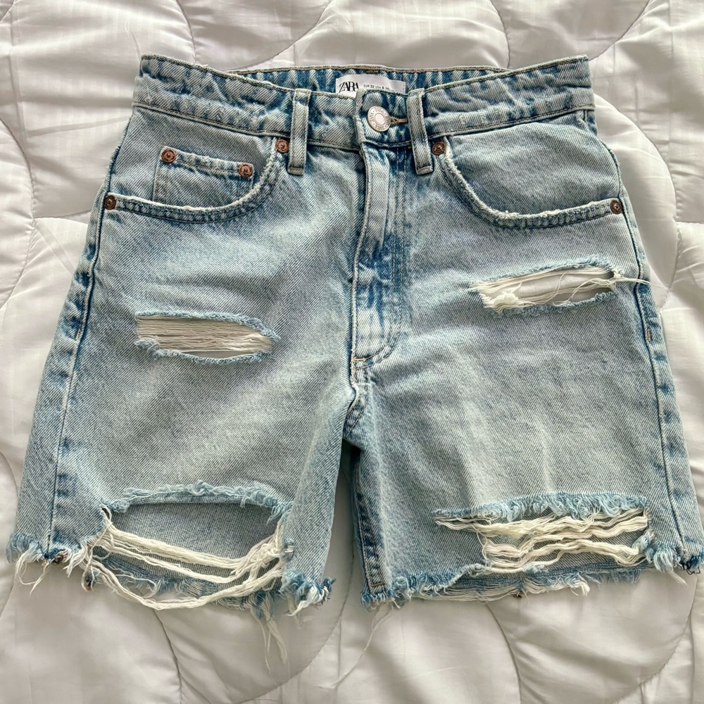 Zara Ripped Mid Length Shorts - Picture 2 of 9